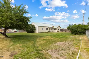 1140 Morningside Ln, Klamath Falls, OR 97603 - Photo 28