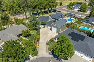 345 Meadow Lark Way, Central Point, OR 97502 - Photo 34