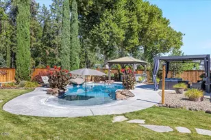 345 Meadow Lark Way, Central Point, OR 97502 - Photo 6