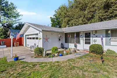 1766 Howell Avenue, Medford, OR 97501 - Photo 1