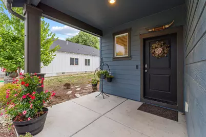 5261 Amberview Lane, Klamath Falls, OR 97603 - Photo 4