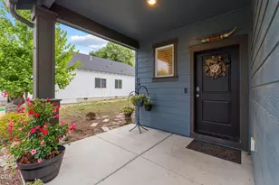 5261 Amberview Ln, Klamath Falls, OR 97603 - Photo 4