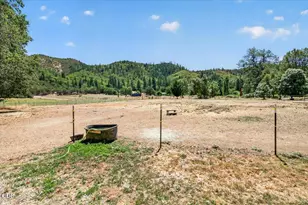 1943 Wards Creek Rd, Rogue River, OR 97537 - Photo 30