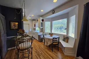 1550 Panoramic Loop, Grants Pass, OR 97527 - Photo 6