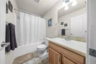 2142 NW Nickernut Ave, Redmond, OR 97756 - Photo 28