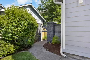 2142 NW Nickernut Ave, Redmond, OR 97756 - Photo 40