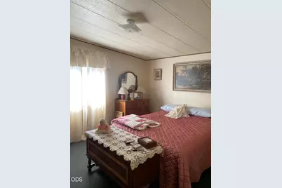 6233 Happy Hollow Lane, Bonanza, OR 97623 - Photo 14