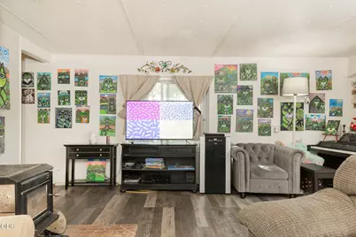 800 Homewood Road, Grants Pass, OR 97527 - Photo 2