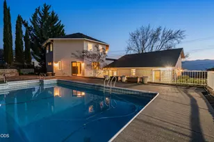 4935 Cherry Ln, Medford, OR 97504 - Photo 4