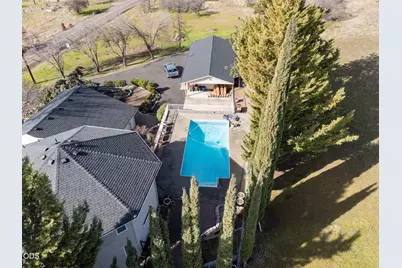 4935 Cherry Lane, Medford, OR 97504 - Photo 12