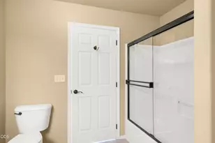 4935 Cherry Ln, Medford, OR 97504 - Photo 50