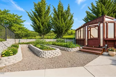 4935 Cherry Lane, Medford, OR 97504 - Photo 52