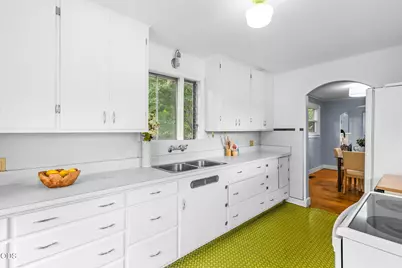 251 Kingwood Avenue NW, Salem, OR 97304 - Photo 16