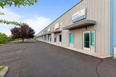 658 W Dutton Road, Eagle Point, OR 97524 - Photo 14