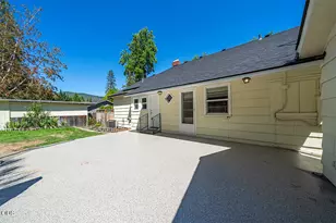736 NW 3rd St, Grants Pass, OR 97526 - Photo 30