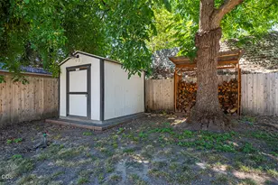 736 NW 3rd St, Grants Pass, OR 97526 - Photo 34