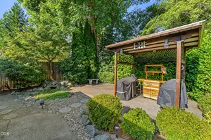 139 Belindy Cir, Grants Pass, OR 97527 - Photo 32