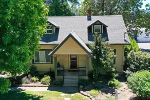 289 E Park St, Grants Pass, OR 97527 - Photo 1