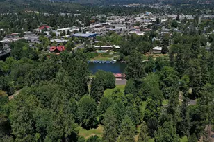 289 E Park St, Grants Pass, OR 97527 - Photo 46