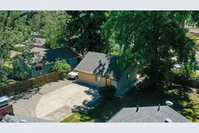 289 E Park Street, Grants Pass, OR 97527 - Photo 44