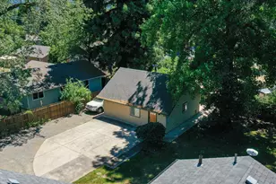 289 E Park St, Grants Pass, OR 97527 - Photo 44