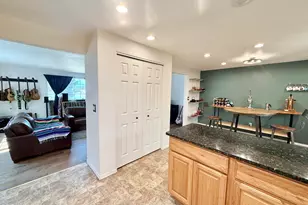 14413 Hwy 66, Klamath Falls, OR 97601 - Photo 32