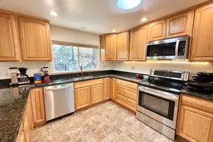 14413 Hwy 66, Klamath Falls, OR 97601 - Photo 36
