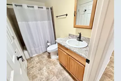 14413 Highway 66, Klamath Falls, OR 97601 - Photo 18