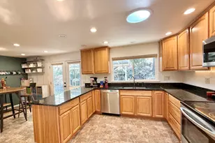 14413 Hwy 66, Klamath Falls, OR 97601 - Photo 38