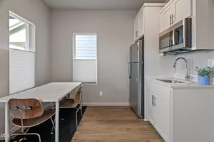 4038 SW Quartz Ave, Redmond, OR 97756 - Photo 10