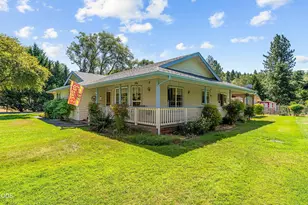 181 Jo Creek Pl, Merlin, OR 97532 - Photo 6