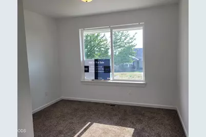 2470 Herrington Way, Medford, OR 97504 - Photo 14