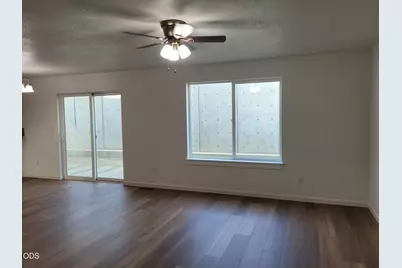 2470 Herrington Way, Medford, OR 97504 - Photo 8