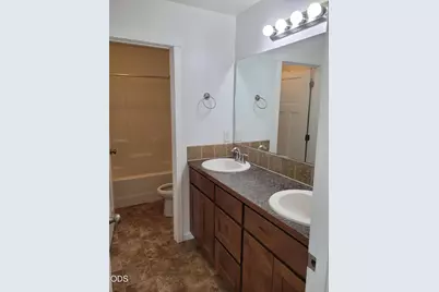2470 Herrington Way, Medford, OR 97504 - Photo 20