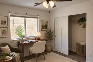 2470 Herrington Way, Medford, OR 97504 - Photo 10