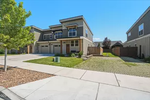 3622 SW Badger Ave, Redmond, OR 97756 - Photo 2