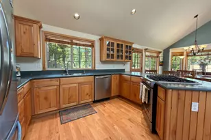 58103 Kinglet Rd, Sunriver, OR 97707 - Photo 6