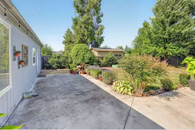 2680 Elliott Avenue, Medford, OR 97501 - Photo 12