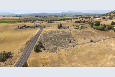 11453 Hill Road, Klamath Falls, OR 97603 - Photo 68