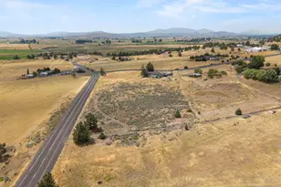 11453 Hill Rd, Klamath Falls, OR 97603 - Photo 68