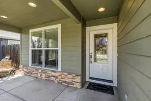657 Spring Valley Dr, Medford, OR 97501 - Photo 4
