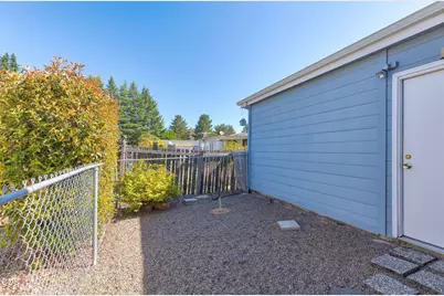 1865 Tamarac Lane, Grants Pass, OR 97527 - Photo 30