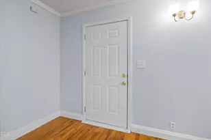 407 W Jackson St, Medford, OR 97501 - Photo 2