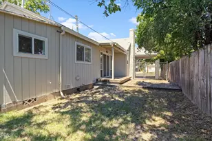 407 W Jackson St, Medford, OR 97501 - Photo 24
