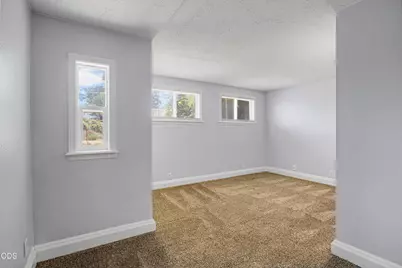 407 W Jackson Street, Medford, OR 97501 - Photo 16