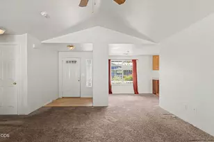 11 Devonwood Ct, Eagle Point, OR 97524 - Photo 10