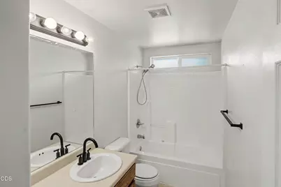 11 Devonwood Court, Eagle Point, OR 97524 - Photo 18