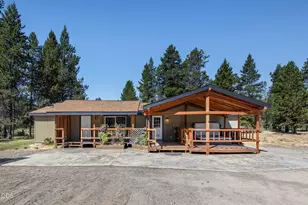 17812 Old Wood Rd, Bend, OR 97707 - Photo 2