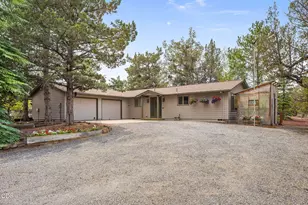 64699 McGrath Rd, Bend, OR 97701 - Photo 2