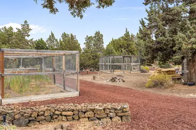 64699 McGrath Road, Bend, OR 97701 - Photo 30